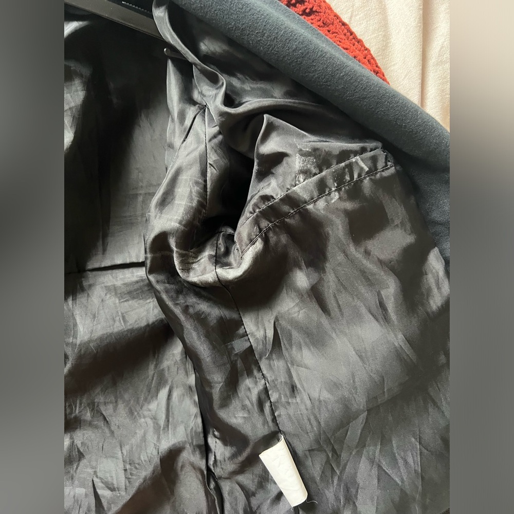 Leather Jacket - Picture 5 of 9